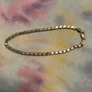 Ladies 10K Yellow Gold Heart Bracelet